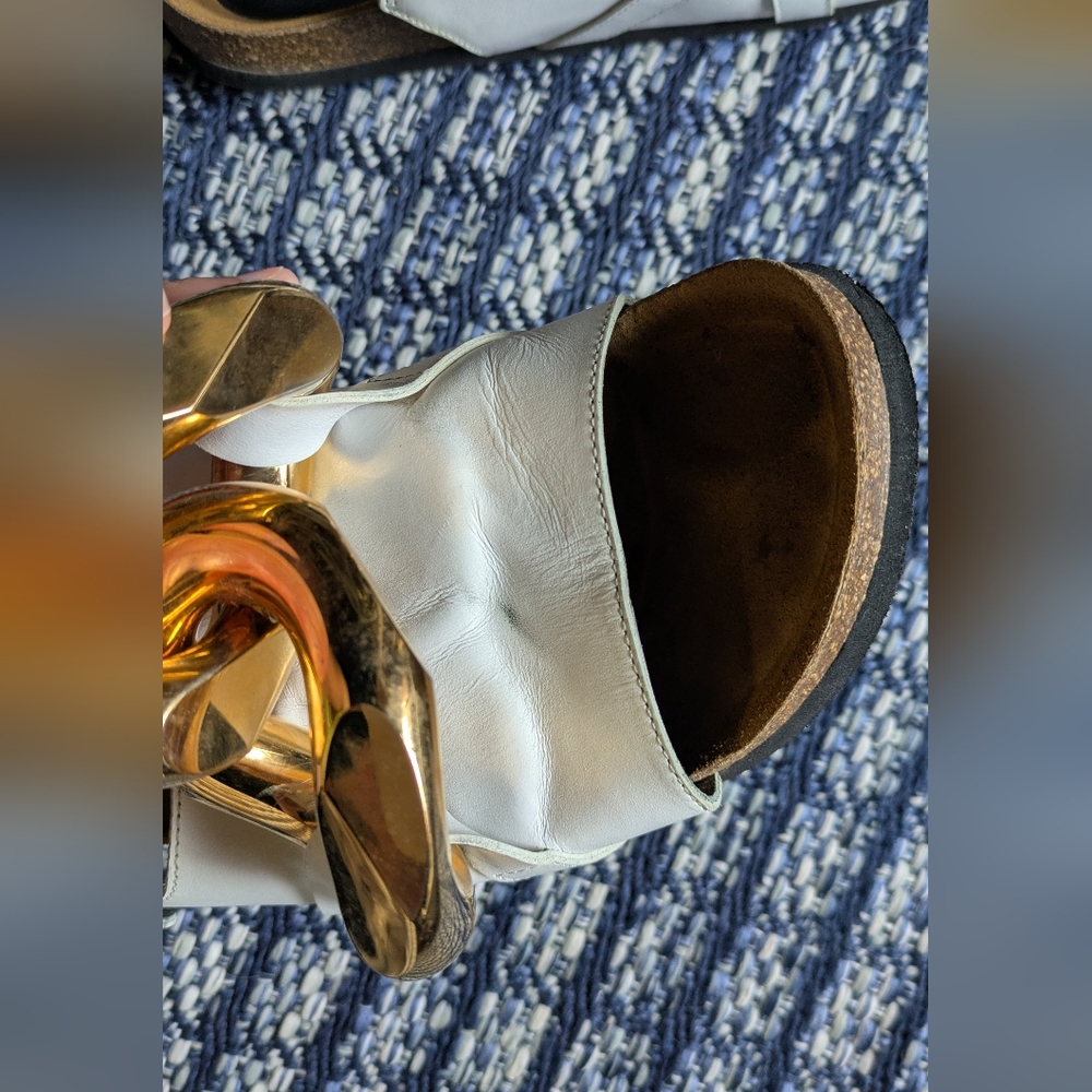 JW ANDERSON White and Gold Chain Leather Sandals - Picture 7 of 14